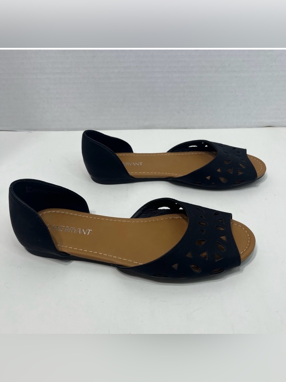 LANE BRYANT Black Cutout open toe Flats women’s size 8 Wide summer NWOT